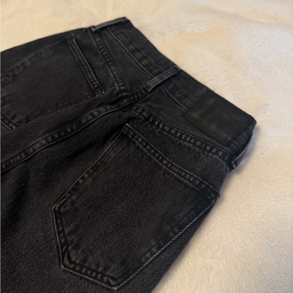 Denim Forum The Farrah Hi-Rise Wide Jean - Black - Picture 8 of 13